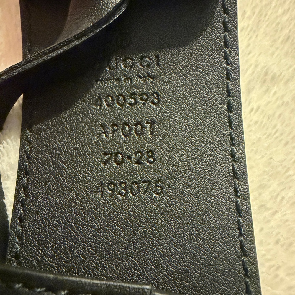 Authentic Gucci Black Leather Belt - Picture 2 of 5